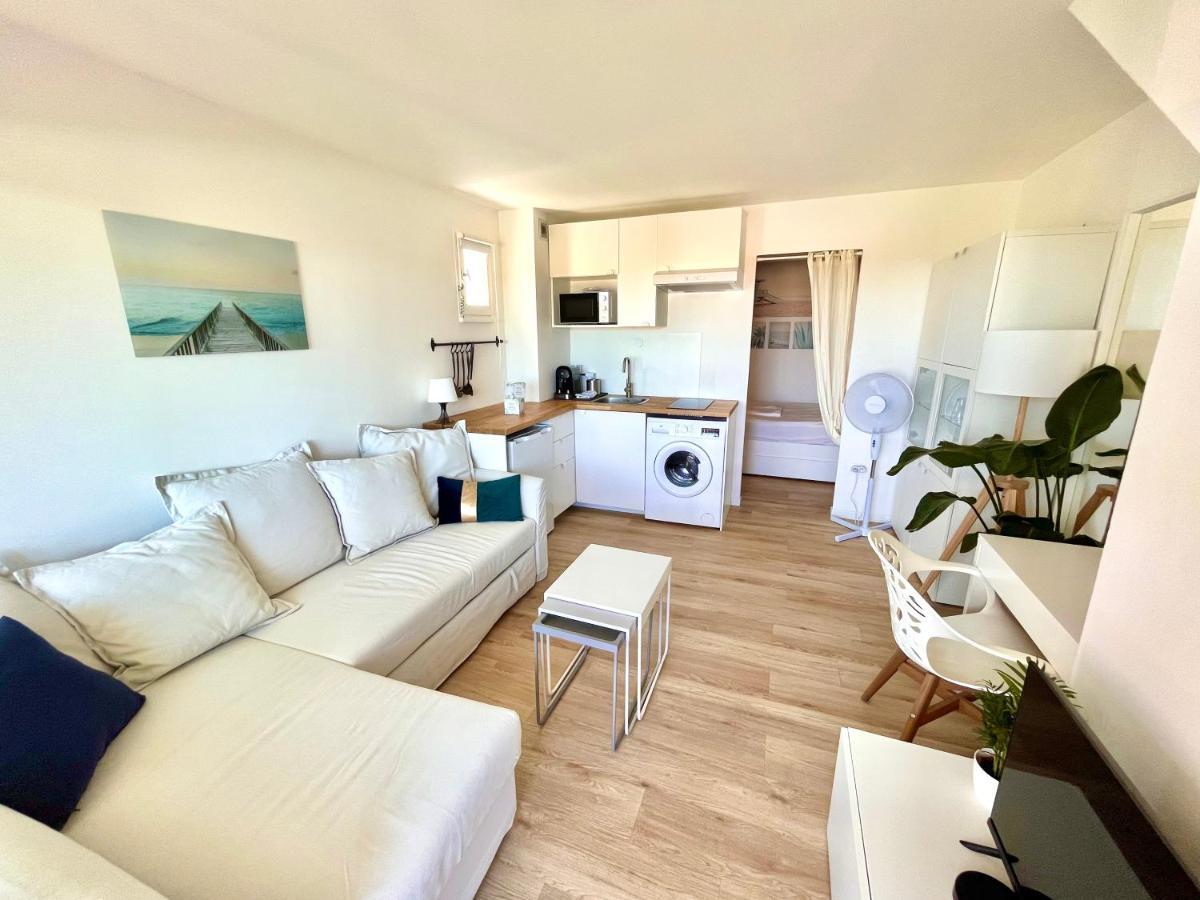 Appartement Entre La Lagune Et La Mer Avec Piscine, Direct Plage, Vue Partielle Mer Saint-Cyprien  Exterior photo